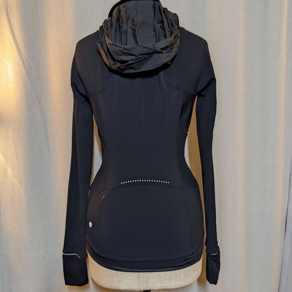 Lululemon Far and Free Nulux Black Slimming Running Jacket Hood Size 4 - Picture 5 of 9
